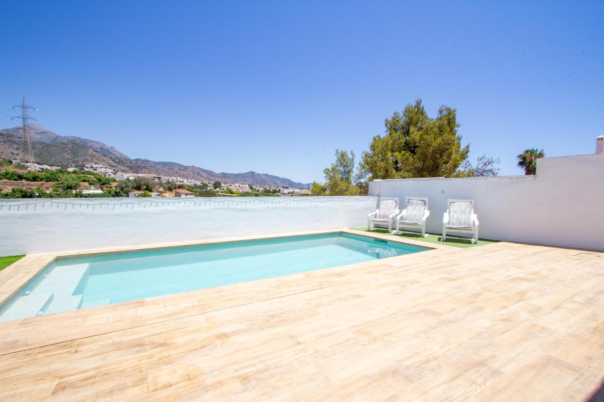 Villa Rubi Nerja Bagian luar foto